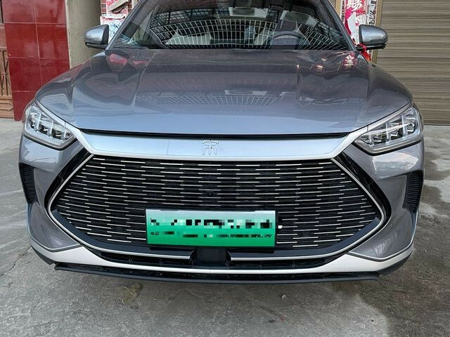 BYD Song Plus 2023 року