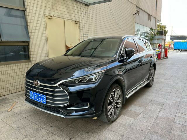 BYD Tang 2023 года