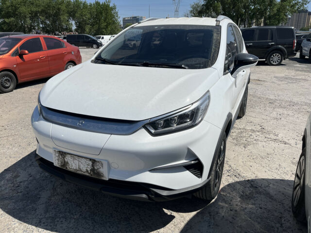 БИД Yuan 2021 року BYD Yuan 2021 року
