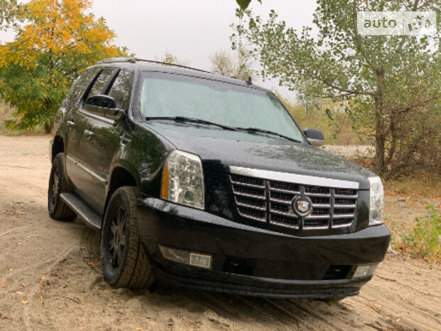 Кадиллак Эскалейд 2007 года Cadillac Escalade 2007 года