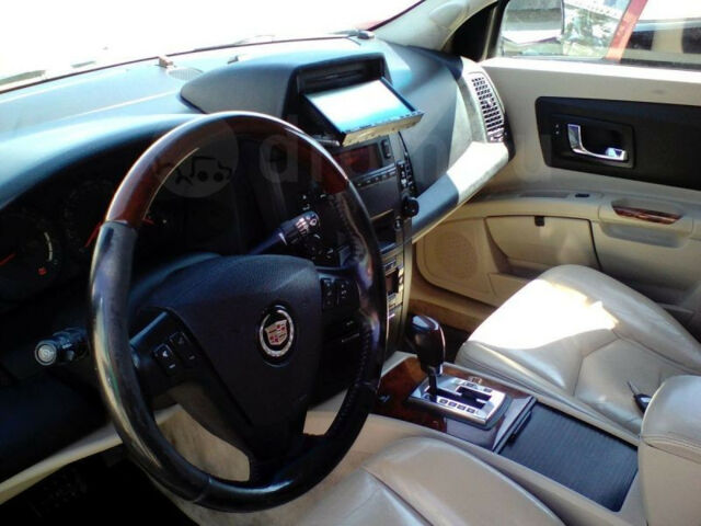 Cadillac SRX 2004 года