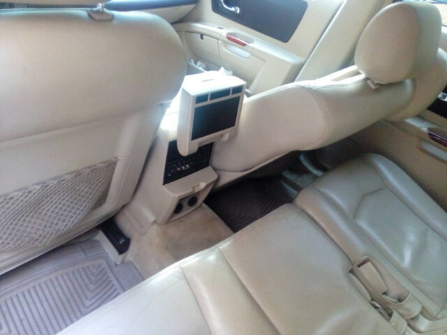 Cadillac SRX 2005 року