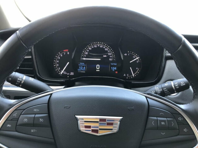 Cadillac XT4 2018 року