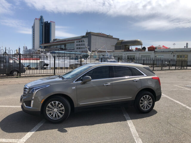 Cadillac XT5 2018 року