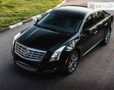 Cadillac XTS 2012 года