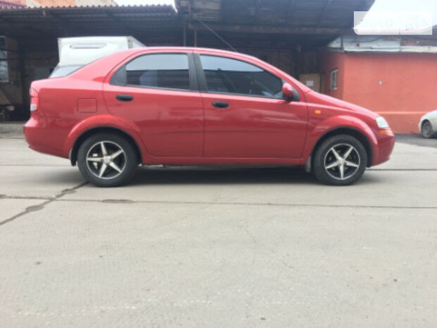 Chevrolet Aveo 2005 года