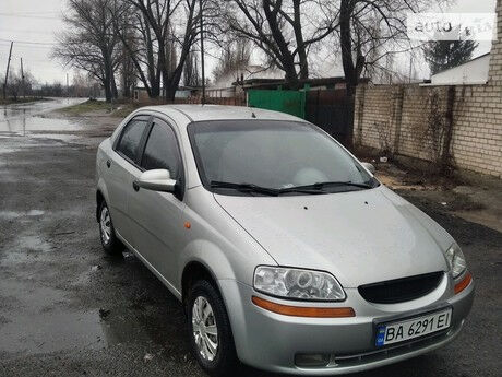 Chevrolet Aveo 2005 года