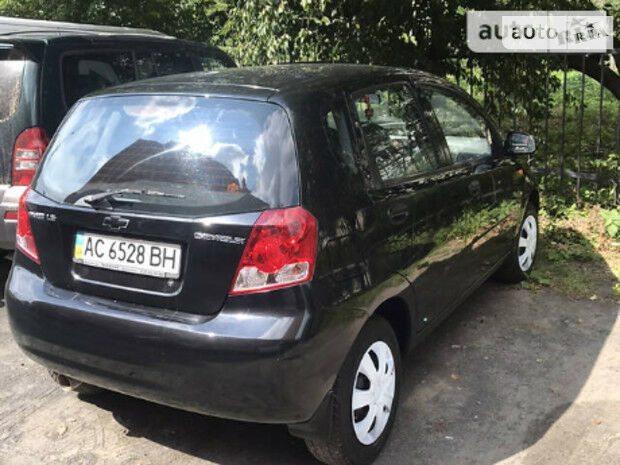 Chevrolet Aveo 2004 года