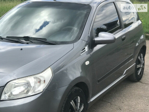 Chevrolet Aveo 2008 року