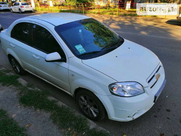 Chevrolet Aveo 2008 року