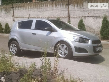 Chevrolet Aveo 2012 року