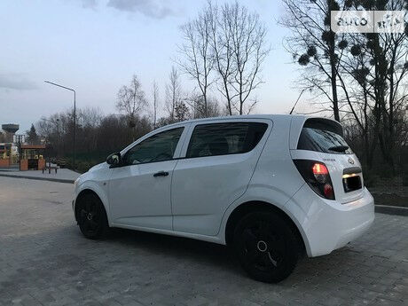 Шевроле Авео 2011 года Chevrolet Aveo 2011 года