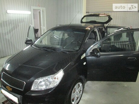 Chevrolet Aveo 2012 року