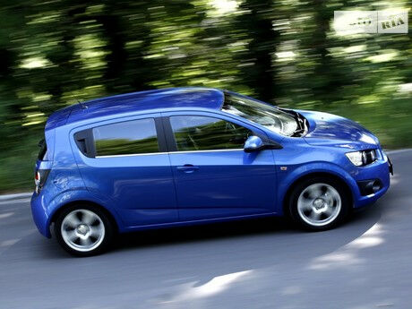 Chevrolet Aveo 2012 року