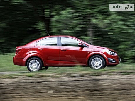 Chevrolet Aveo 2004 года