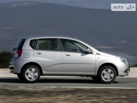 Chevrolet Aveo 2006 року