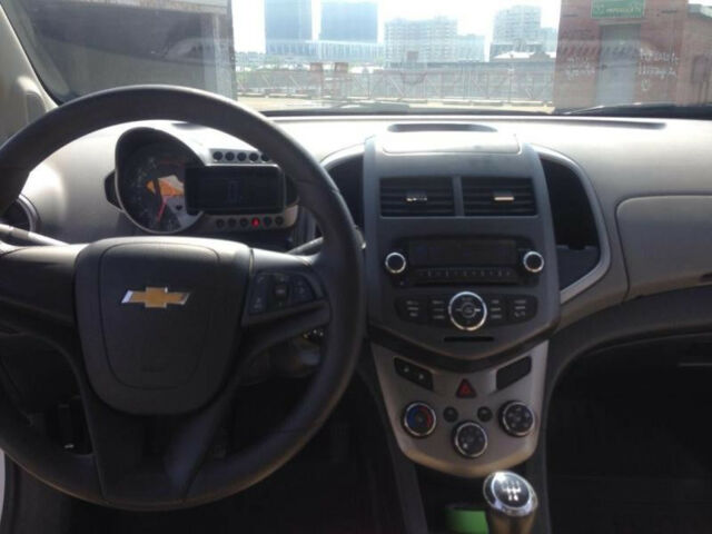 Chevrolet Aveo 2012 года