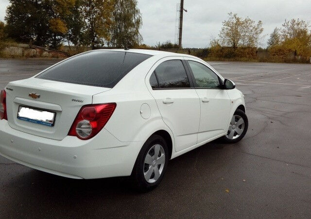 Chevrolet Aveo 2013 року