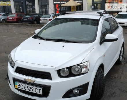 Chevrolet Aveo 2012 року