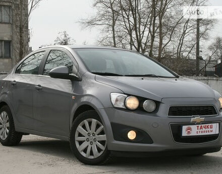 Chevrolet Aveo 2012 року