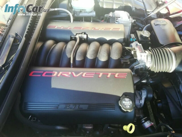 Chevrolet Corvette 2004 року