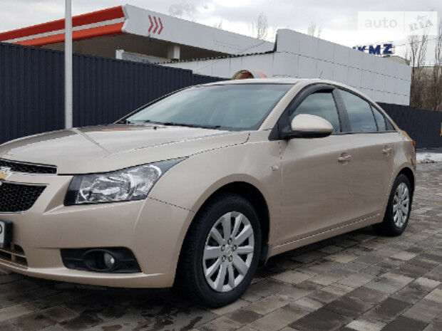 Chevrolet Cruze 2011 года