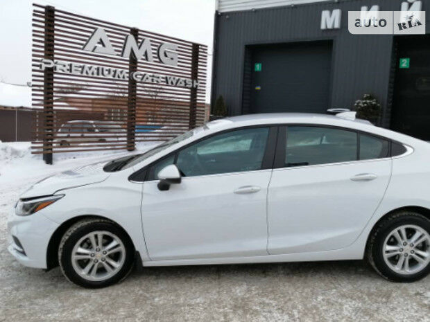 Шевроле Круз 2016 року Chevrolet Cruze 2016 року
