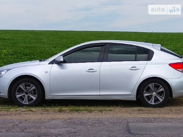 Chevrolet Cruze 2011 года