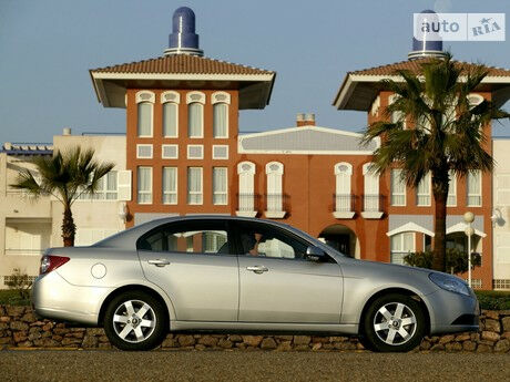 Шевроле Эпика 2008 року Chevrolet Epica 2008 року