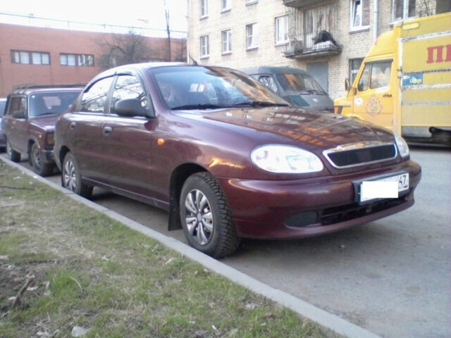 Chevrolet Lanos 2011 року