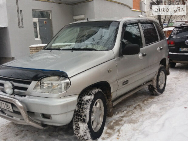 Chevrolet Niva 2004 года