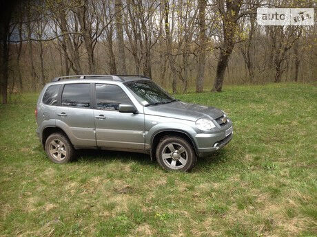 Chevrolet Niva 2012 року