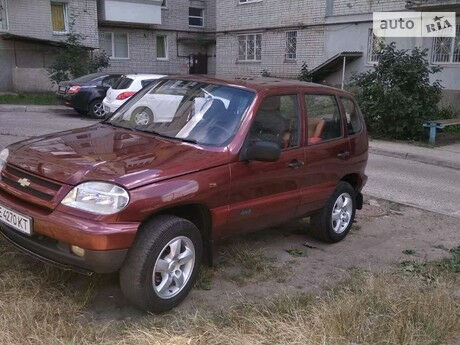 Chevrolet Niva 2004 року