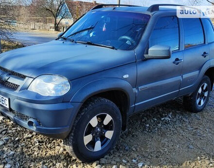 Chevrolet Niva 2012 года