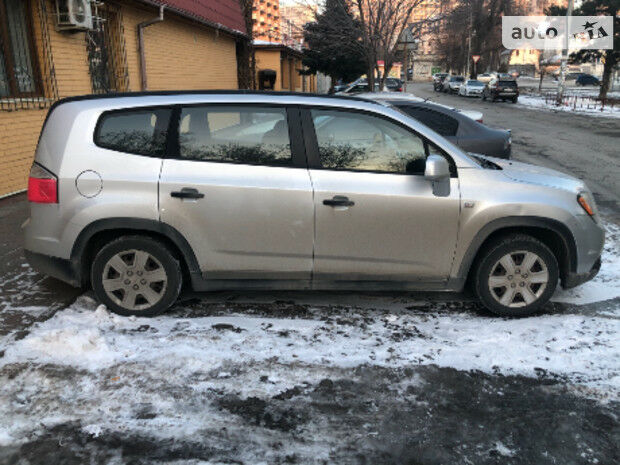 Chevrolet Orlando 2012 року