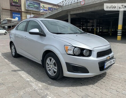 Chevrolet Sonic 2016 року