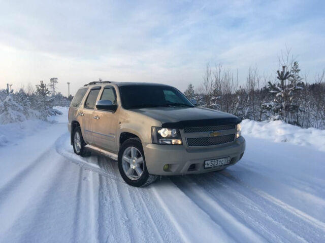 Chevrolet Tahoe 2011 года