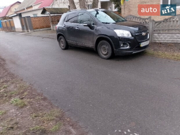 Шевроле Трекер 2013 года Chevrolet Tracker 2013 года