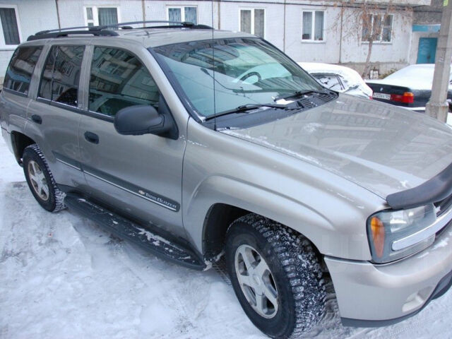 Chevrolet TrailBlazer 2002 года