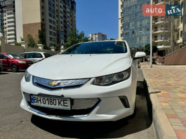 Chevrolet Volt 2016 року