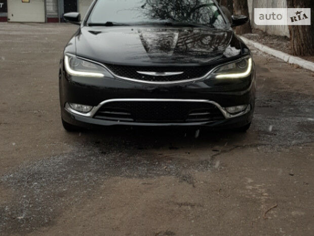 Chrysler 200 2014 года