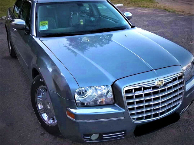 Крайслер 300 2005 года Chrysler 300 2005 года