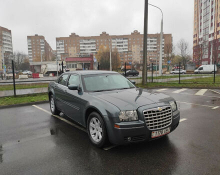 Chrysler 300 2005 года