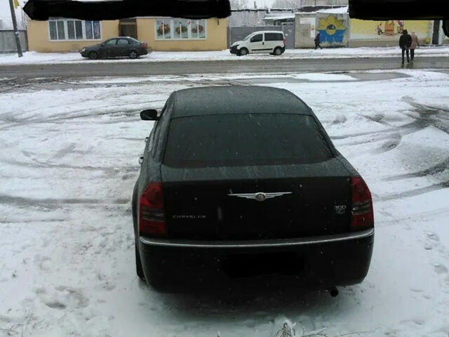 Chrysler 300C 2005 года