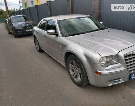 Chrysler 300C 2006 года