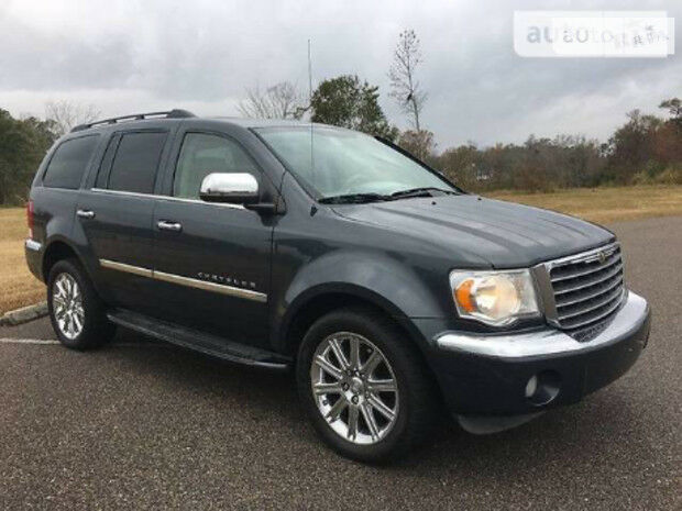 Крайслер Аспен 2007 року Chrysler Aspen 2007 року