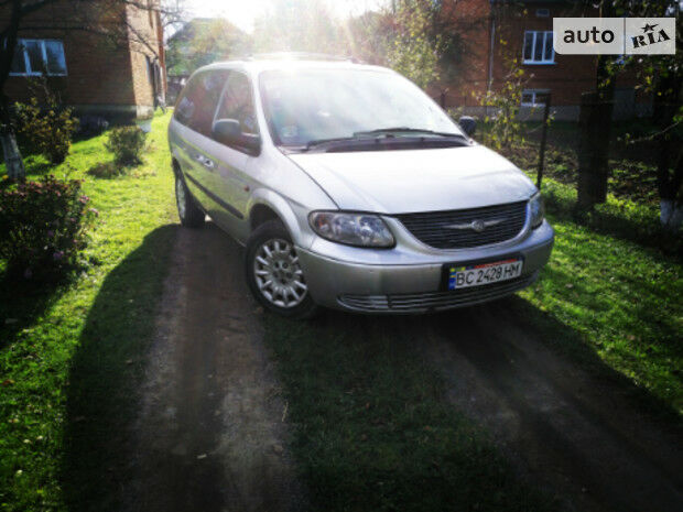 Chrysler Grand Voyager 2002 года