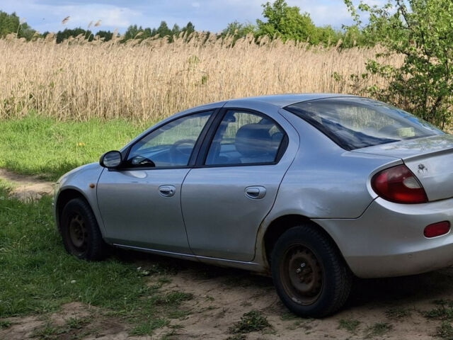 Chrysler Neon 2002 року