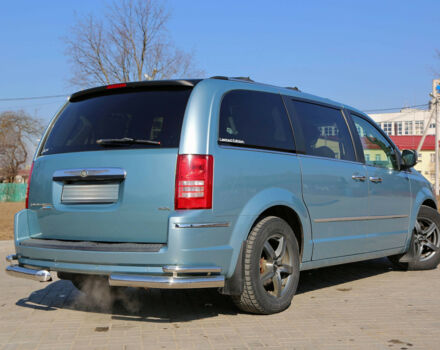 Chrysler Town & Country 2007 года - Фото 2 авто