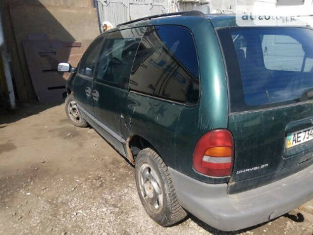 Chrysler Voyager 1996 року